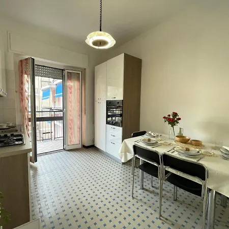 Apartment Piazza Doria 3 E 4 Locali Di Fronte Al Mare *