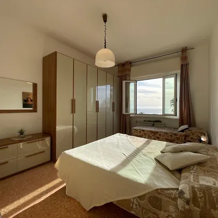 Piazza Doria 3 E 4 Locali Di Fronte Al Mare Apartment