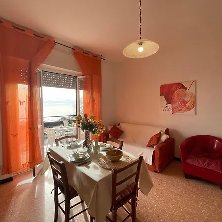 Piazza Doria 3 E 4 Locali Di Fronte Al Mare Apartment Marina dʼAndora