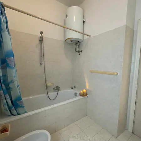 Piazza Doria 3 E 4 Locali Di Fronte Al Mare Apartment *